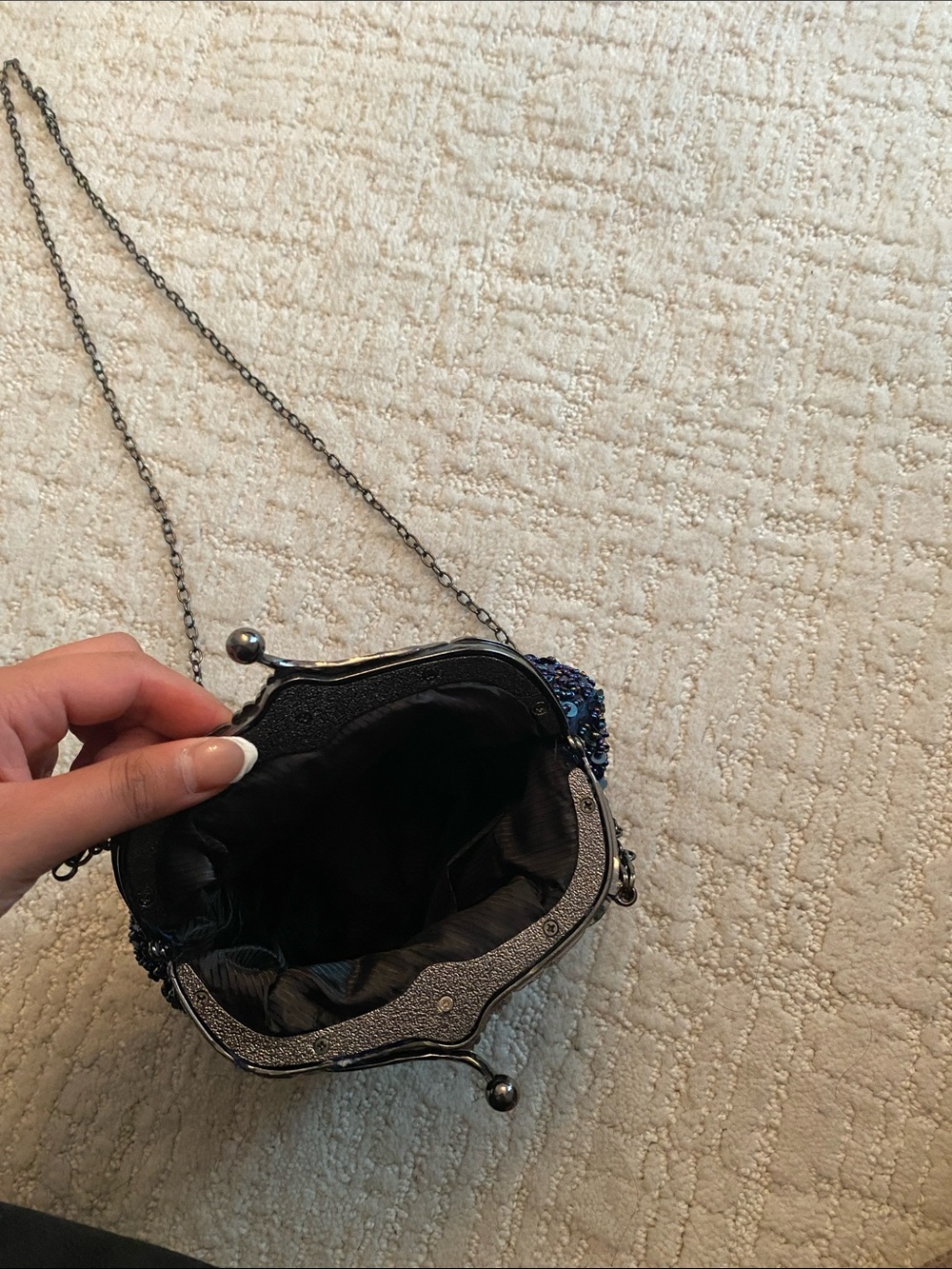 Blue Sequins Embroidered Purse - Picture 3 of 4